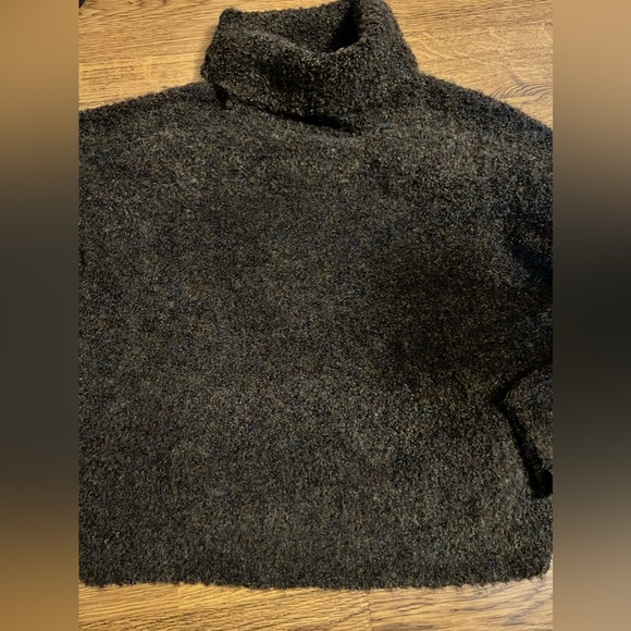Stitches and stripes pullover turtleneck fuzzy knit wool small revolve ssense - Picture 4 of 9